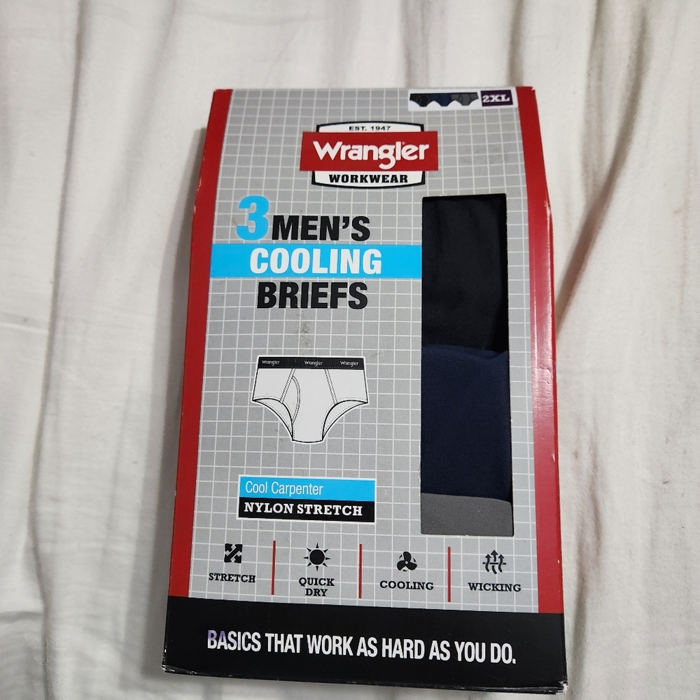 Wrangler Men's Cooling Briefs - Black and Navy